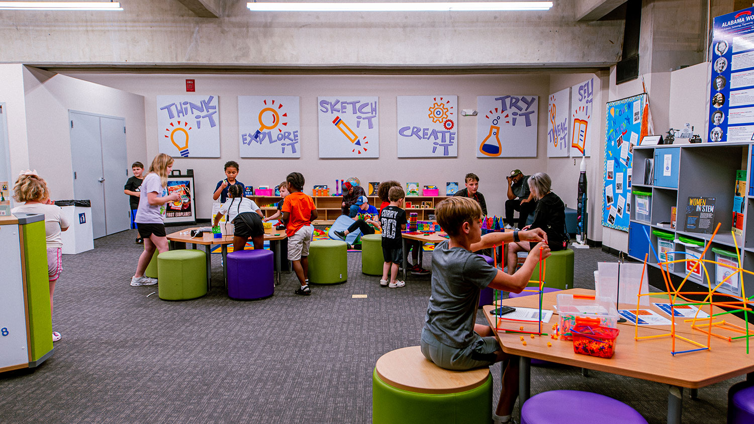 Kids having fun in Spark!Lab